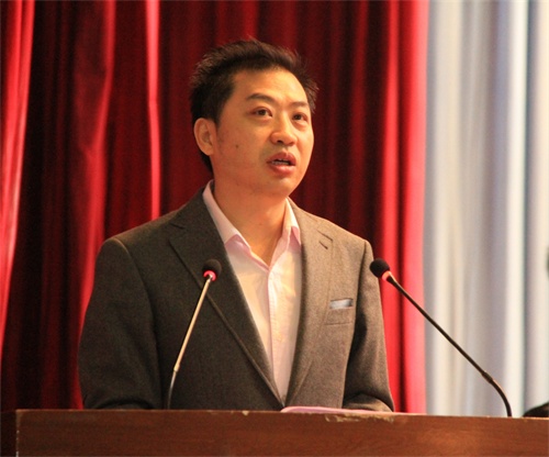 董事長(cháng)典型發(fā)言(1).JPG